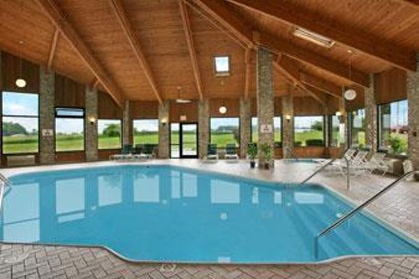 DAYS SUITES UPPER SANDUSKY (Upper Sandusky)